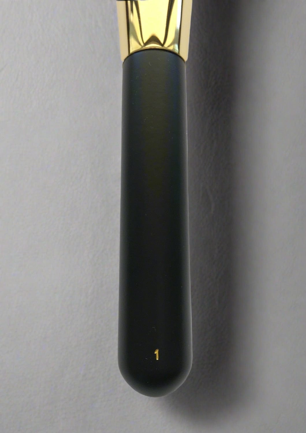 Black Label Professional by GlindaWand - Large Powder Brush - No. 1