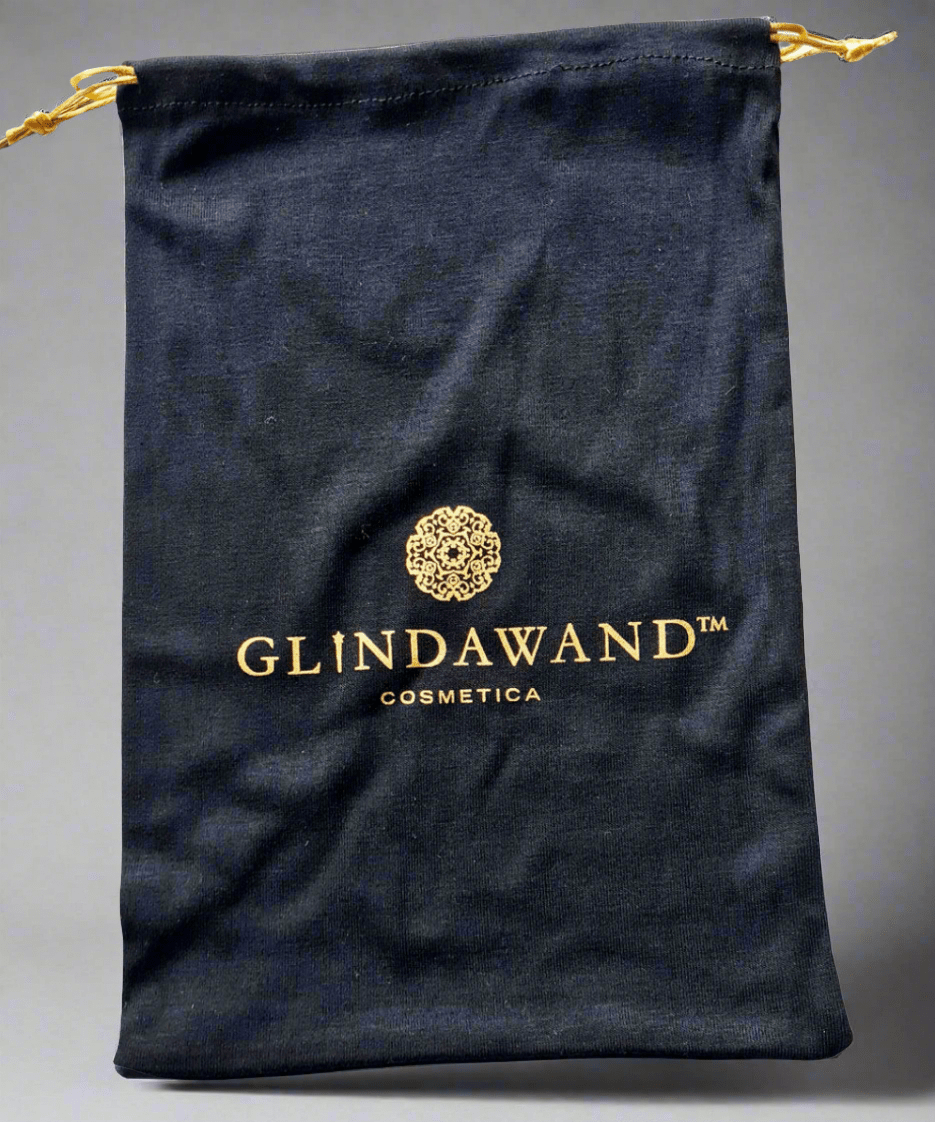 Make Up Cinch Bag by GlindaWand